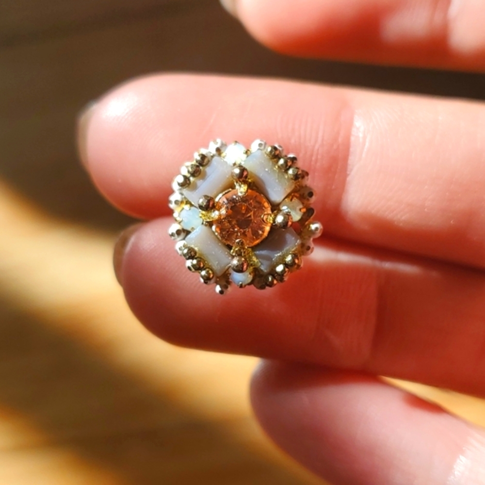 Vintage crystal earring